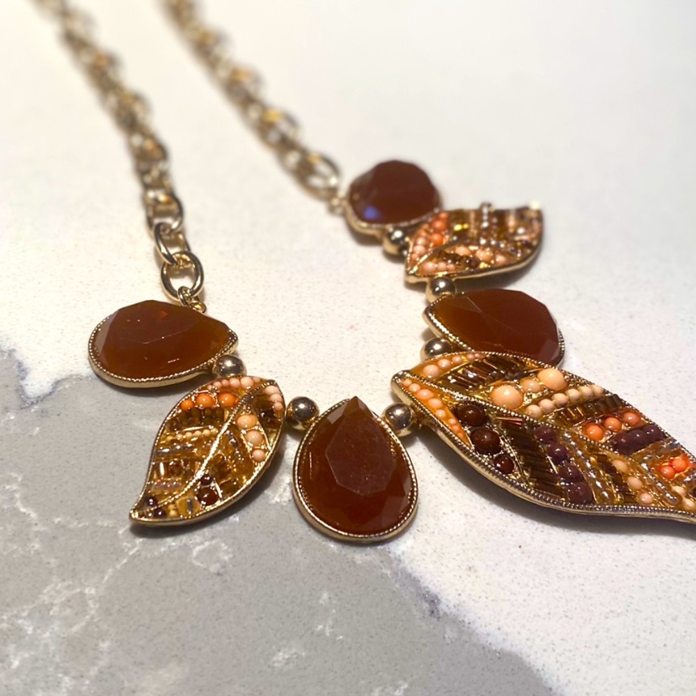 Gold NWT Leaf Beaded Necklace w/ Gold Earrings 16” sits just below collar bone.
